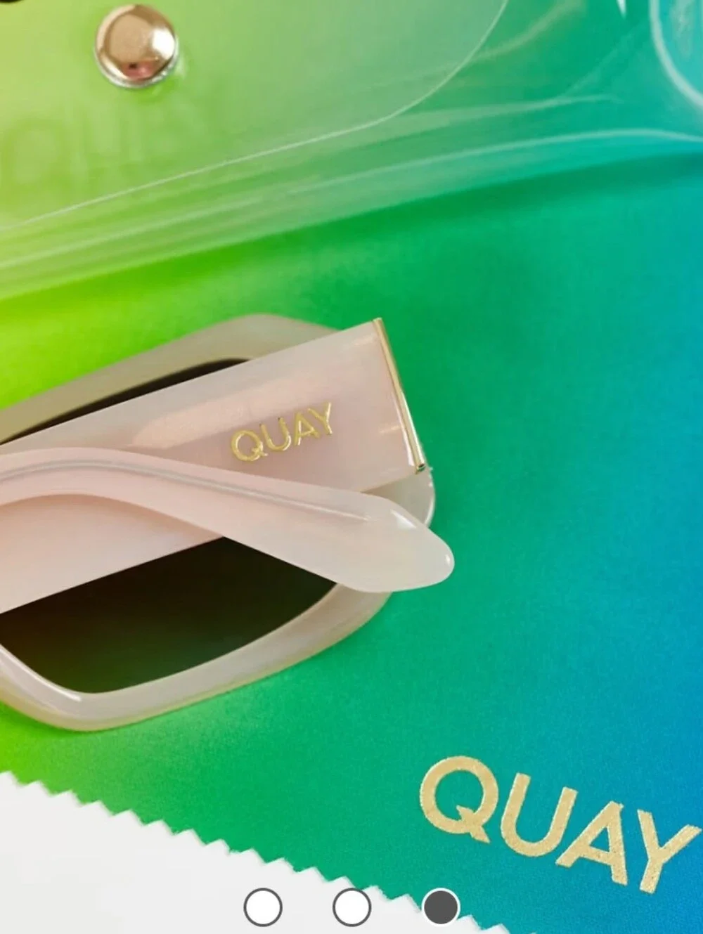 Quay Australia Hyped Up Square Sunglasses- Pink